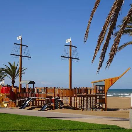 Universidad Del Mar - Alquiler Solo Familias Gandia Exterior photo