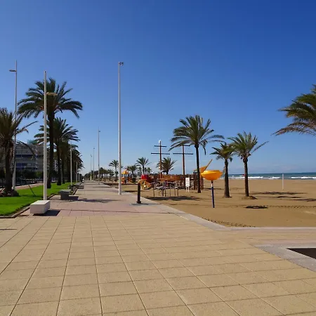 Universidad Del Mar - Alquiler Solo Familias Gandia Exterior photo